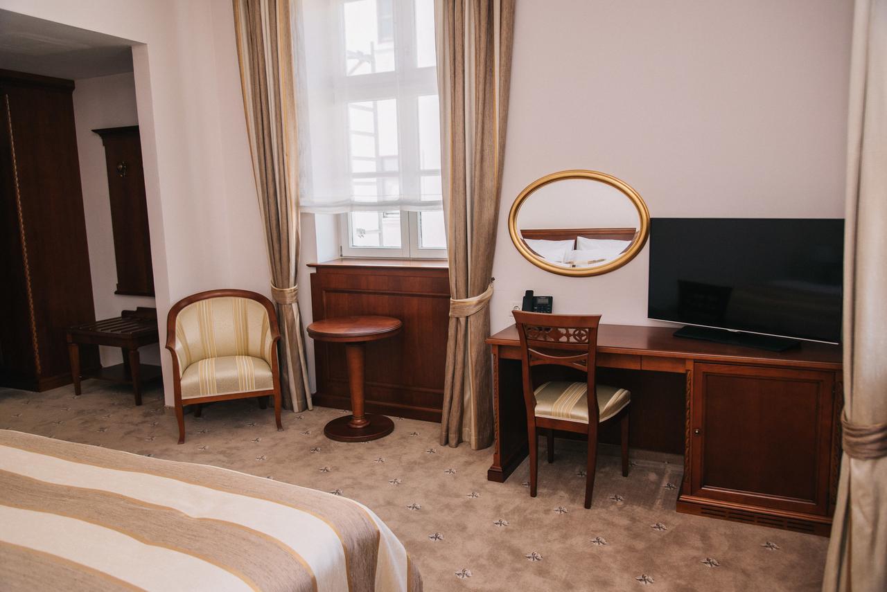 Hotel Stara Lika Госпич Экстерьер фото