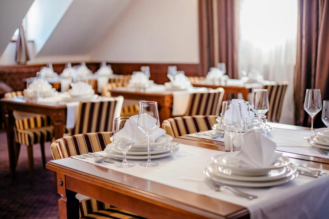 Hotel Stara Lika Госпич Экстерьер фото